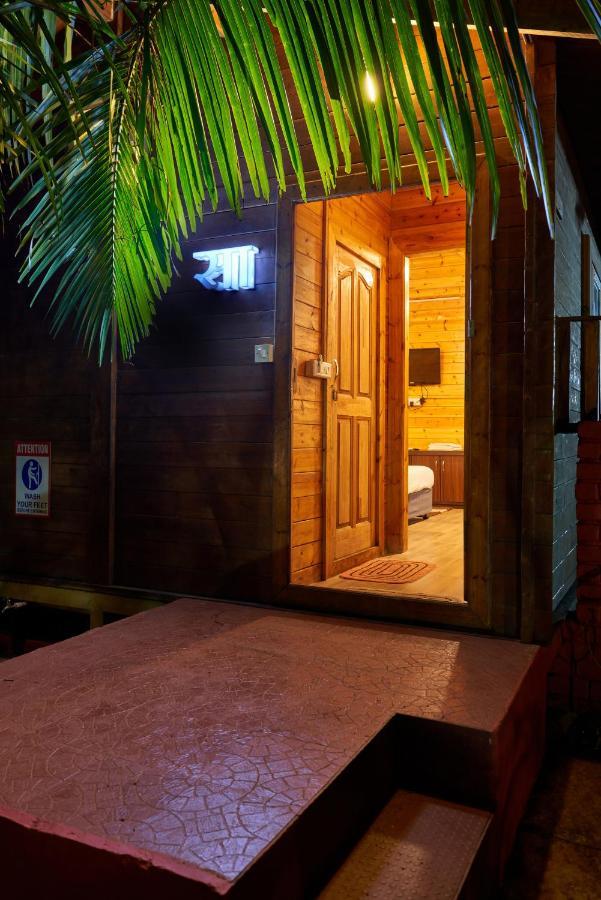 Tranquil Beach Resort Harihareshwar 外观 照片