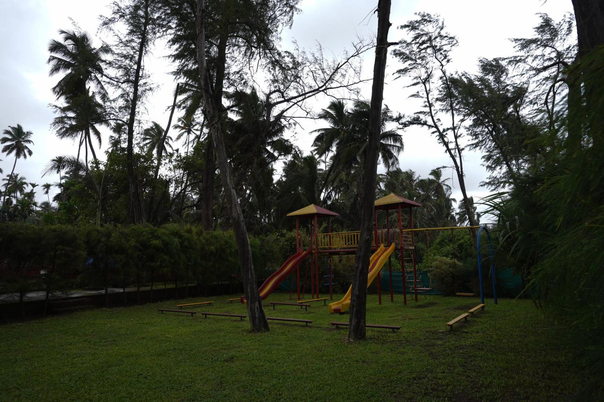 Tranquil Beach Resort Harihareshwar 外观 照片